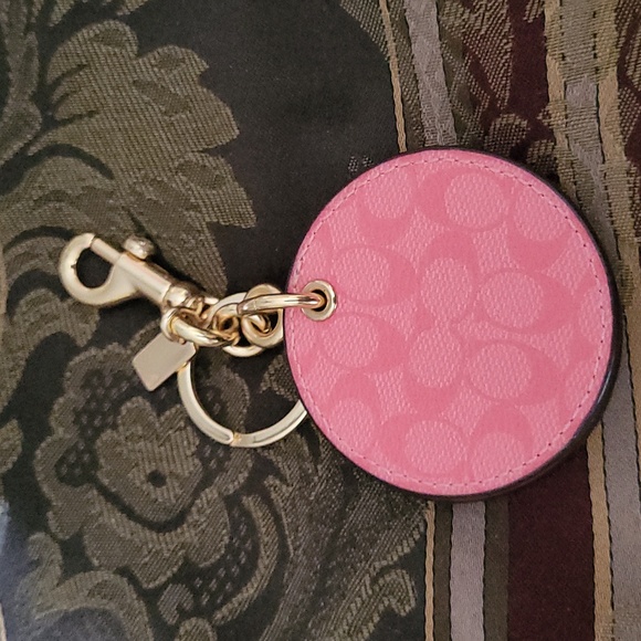 Host Pick Tom Leather coach Keychain pink gold accents mirror sweet bagged - Picture 1 of 4